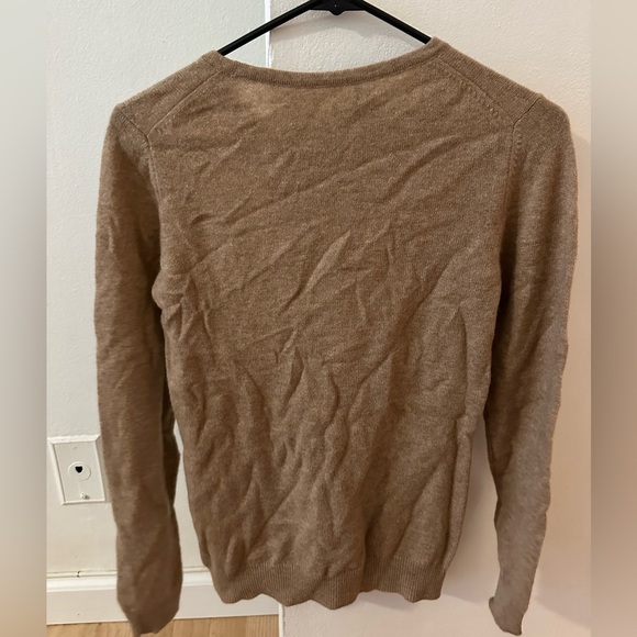 Like New Charter Club 100% cashmere beige lightweight sweater size XS - Picture 3 of 3